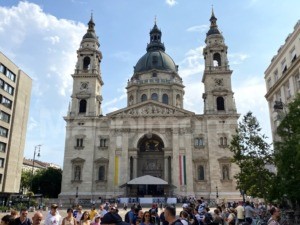 BUDAPEST: IL FASCINO E L’ELEGANZA DELLA CAPITALE UNGHERESE